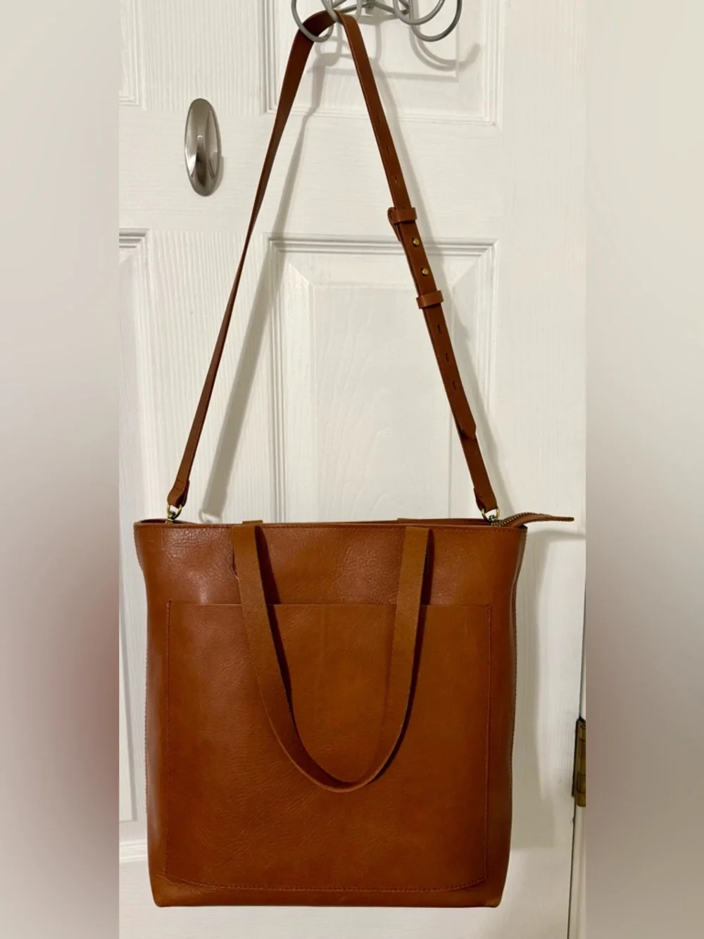 Madewell Zip-Top Medium Transport Leather Tote with Adjustable Strap- Like New - Picture 6 of 16